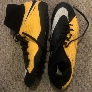 Nike turf soccer shoes